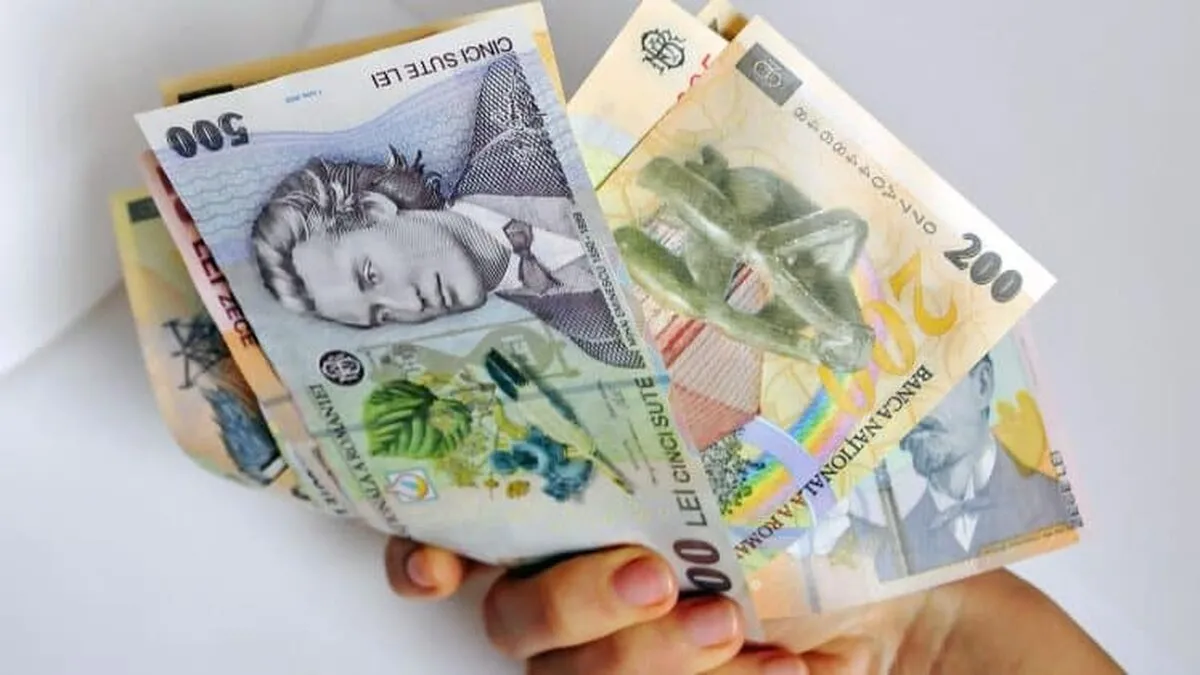 bani-salariu-567654567000356-747x420.jpg