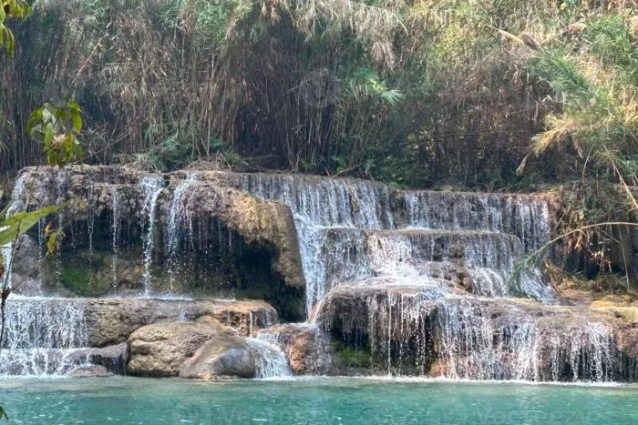 Orasul-cu-1000-de-cascade-un-paradis-de-vizitat-si-admirat-toamna.-Toata-lumea-vrea-sa-l-vada-1.jpeg
