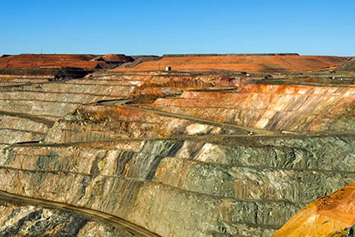 Țara vecină care susține că a descoperit cele mai mari zăcăminte de aur din lume și dă ca exemplu negativ România