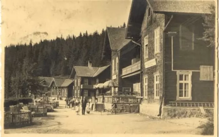 Cea mai veche stațiune montană din România atrage anual mii de turiști. Peisajul îți taie respirația