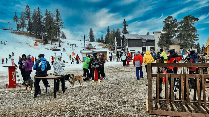 Cea mai veche stațiune montană din România atrage anual mii de turiști. Peisajul îți taie respirația