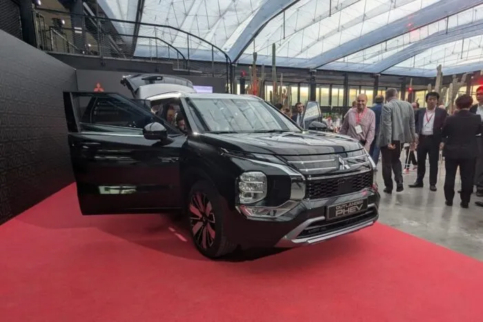 Mitsubishi-Outlander-PHEV-2024.jpeg
