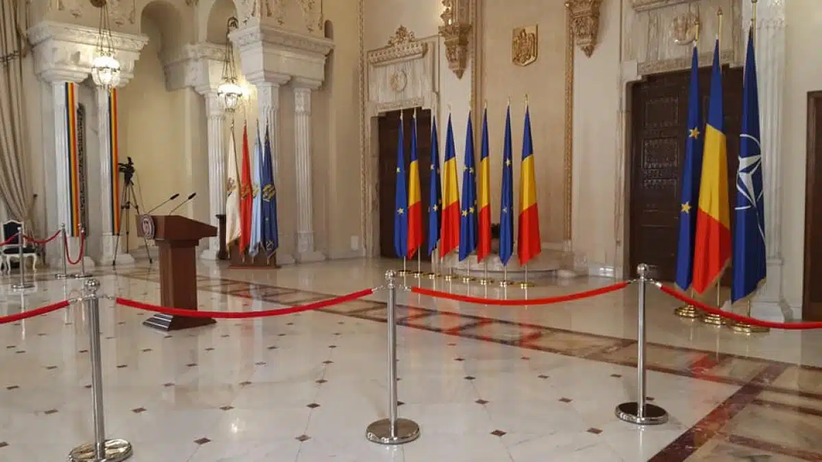 În România, începe campania electorală, 14 candidați s-au înscris în cursă