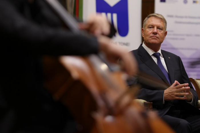 analiza-cui-foloseste-de-fapt-scandalul-sosoaca-klaus-iohannis-marele-castigator-927442.png