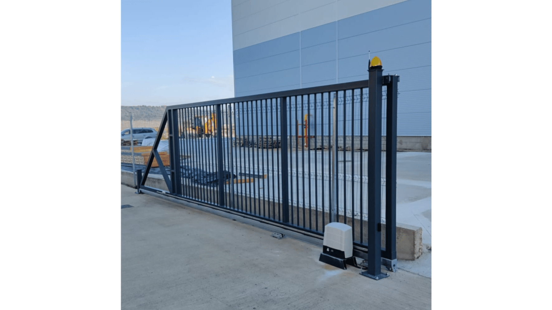 Ghidul complet pentru instalarea unui kit de poartă autoportantă