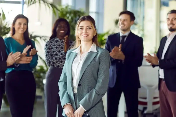 ghid in 4 pasi pentru a te transforma din manager in lider 926279