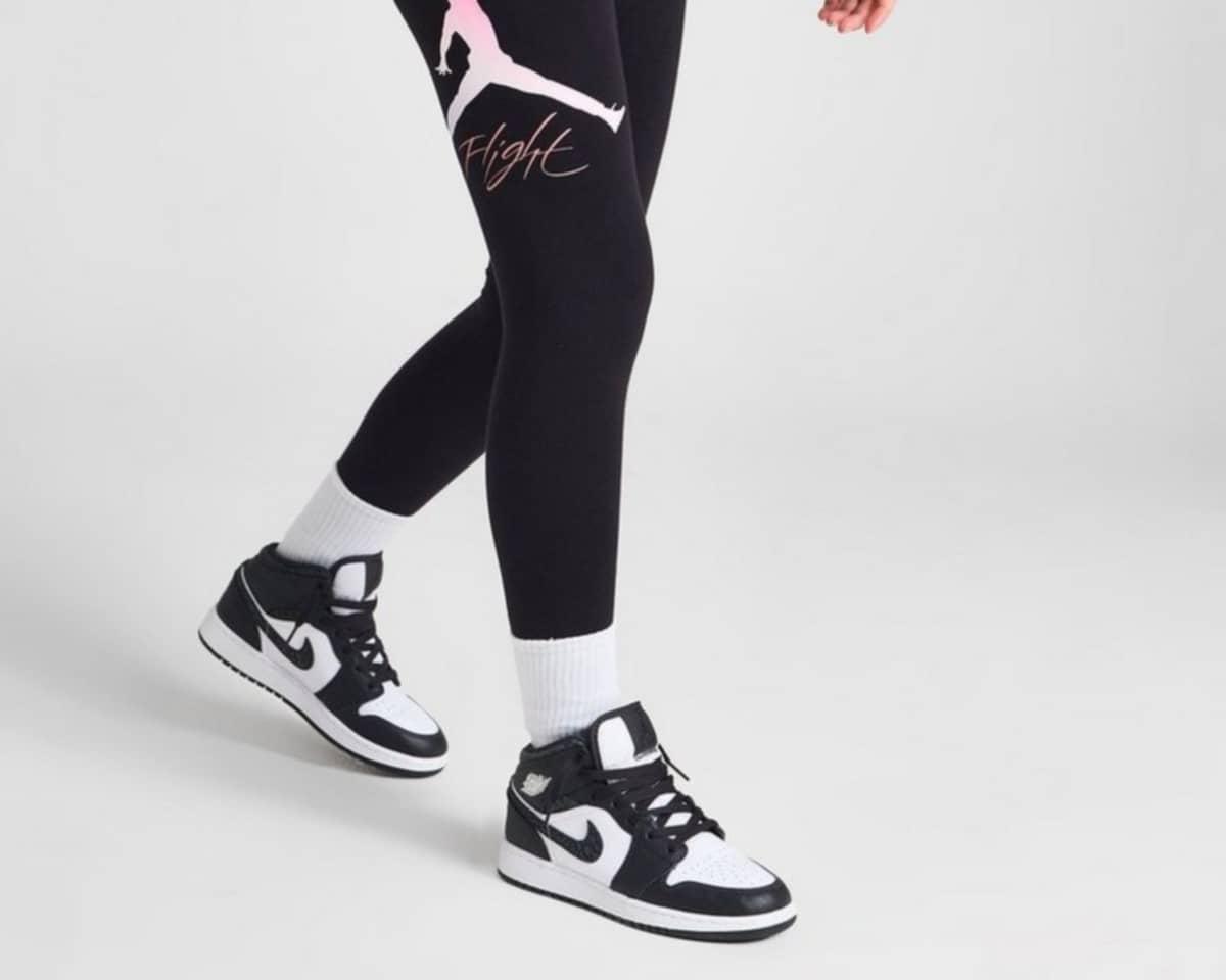 De ce să porţi Sneakers cu profil înalt pentru toamnă, combinând stilul şi confortul?