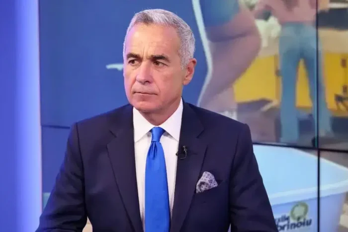 Cum se apara Calin Georgescu dupa ce sute de oameni au iesit in strada sa protesteze contra lui.webp