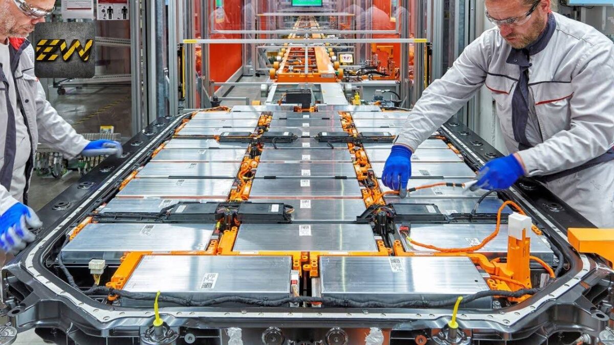 Chinezii sunt interesați să cumpere fabrici auto din Germania Fabrica baterii masini electrice