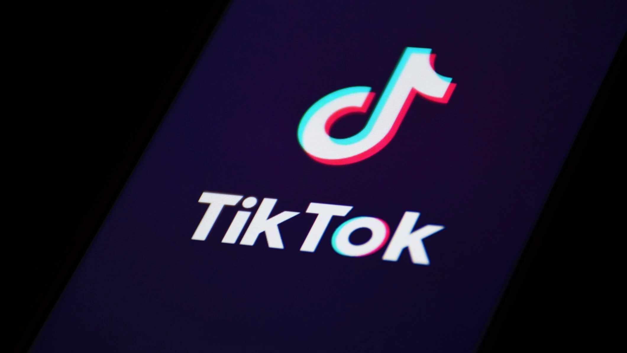 De unde s-a făcut manipularea alegerilor din România prin intermediul rețelei sociale TikTok?