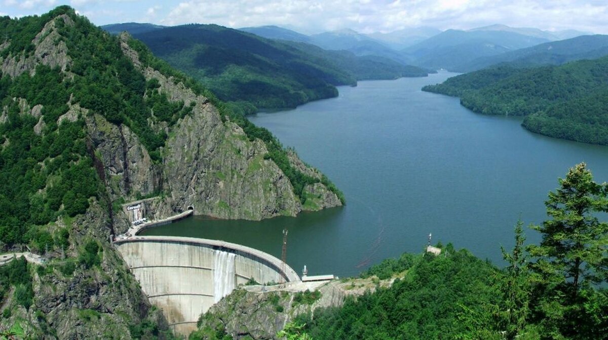 Lucrările de modernizare ale hidrocentralei Vidraru, sunt anunţate de Electromontaj