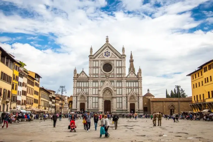 Orașul italian Florenţa, ia măsuri pentru a reduce numărul turiștilor inca un oras italian iubit de romani ia masuri pentru a reduce numarul turistilor 935465