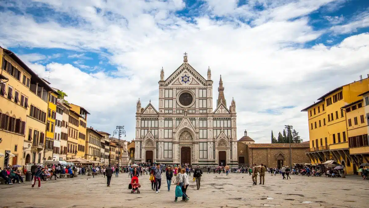 Orașul italian Florenţa, ia măsuri pentru a reduce numărul turiștilor