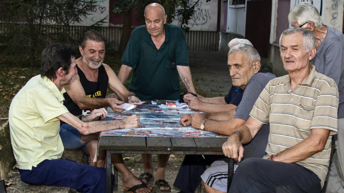 pensii-pensionari-pensionar-pensia-pensie-8-e1726140799963-1200x676.jpg