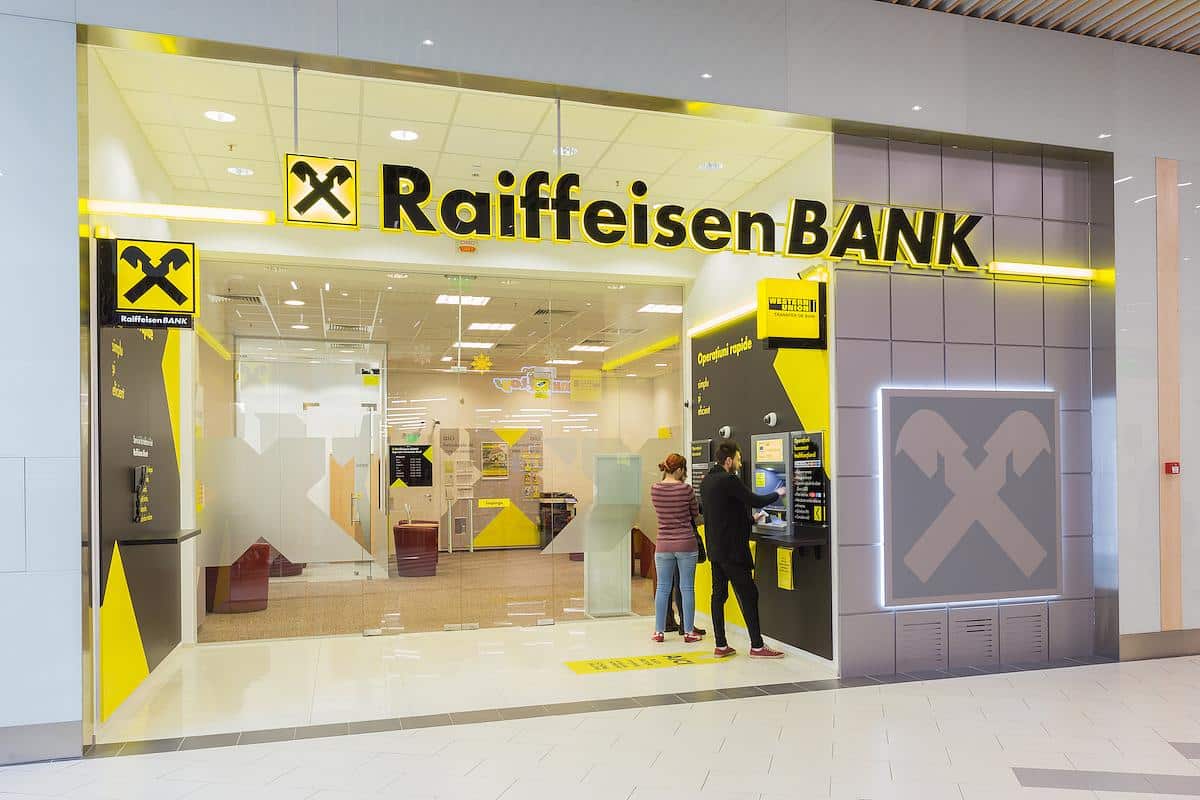 Raiffeisen Bank a decis să transforme Black Friday în Yellow Friday
