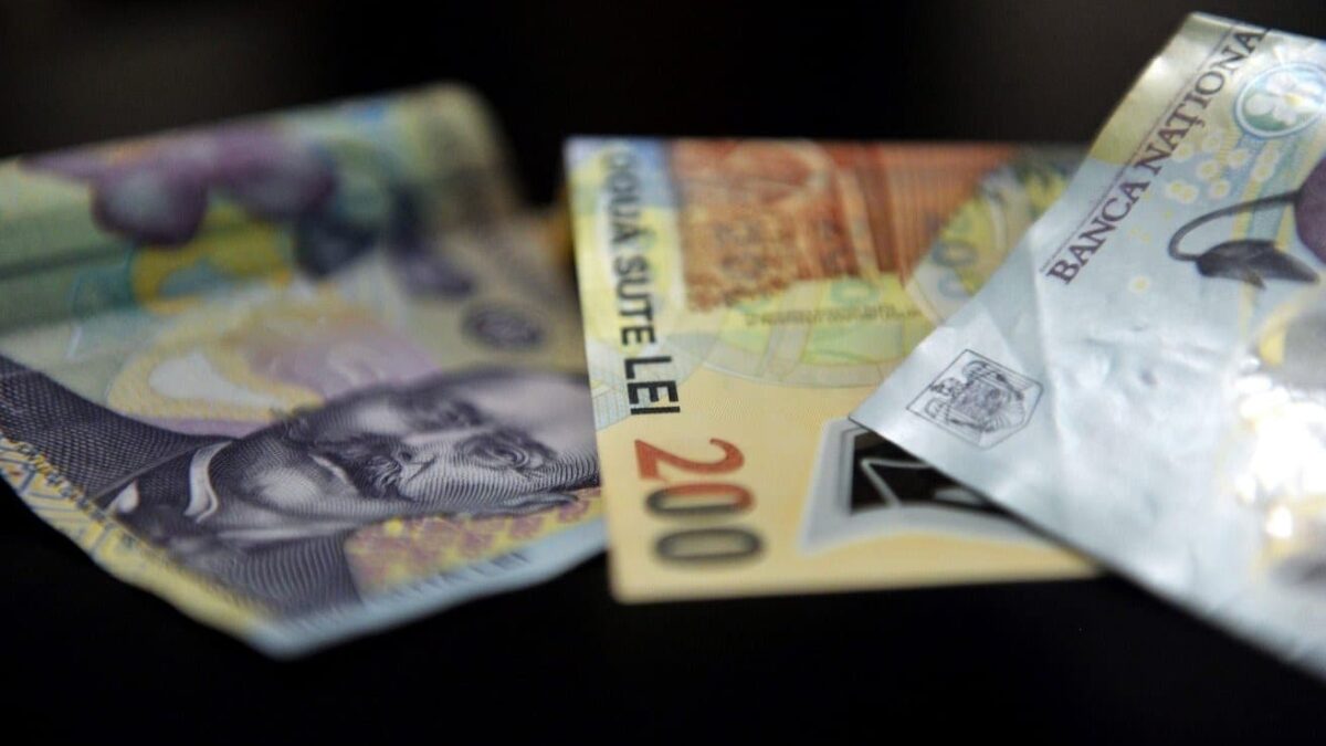 Cea mai falsificata bancnota in 2024. La ce trebuie sa fii atent ca sa nu pici in capcana