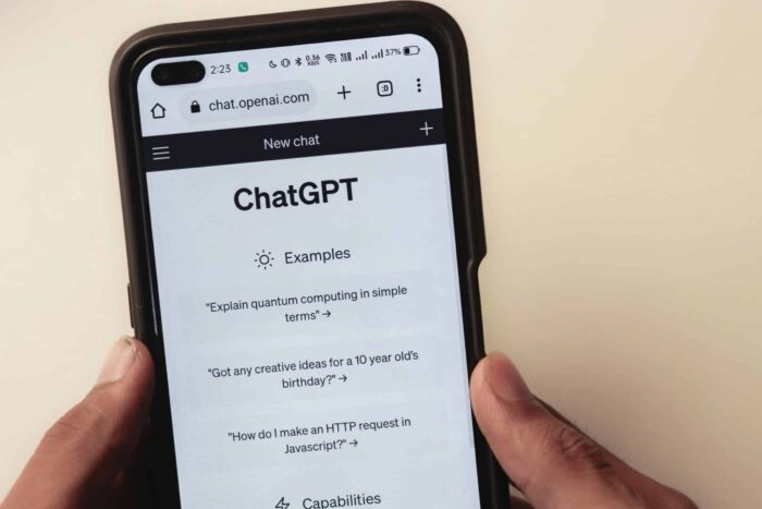 ChatGPT-inteligenta-artificiala-OpenAI-scaled-e1712035195899.jpg