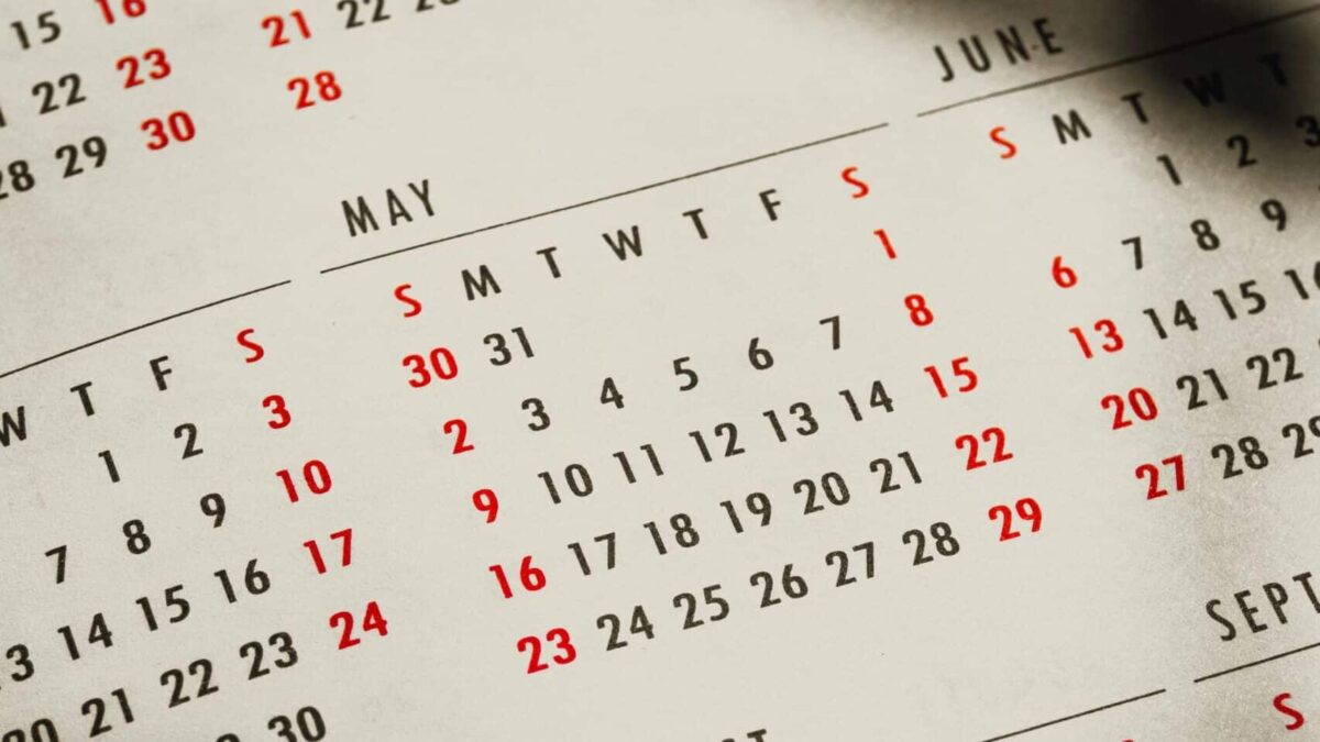 Cum se acordă concediul de odihnă rămas din acest an, în contextul Codului Muncii calendar zile libere zile scaled e1716448040537