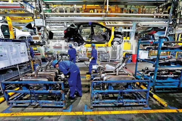 uzina-auto-China.jpg