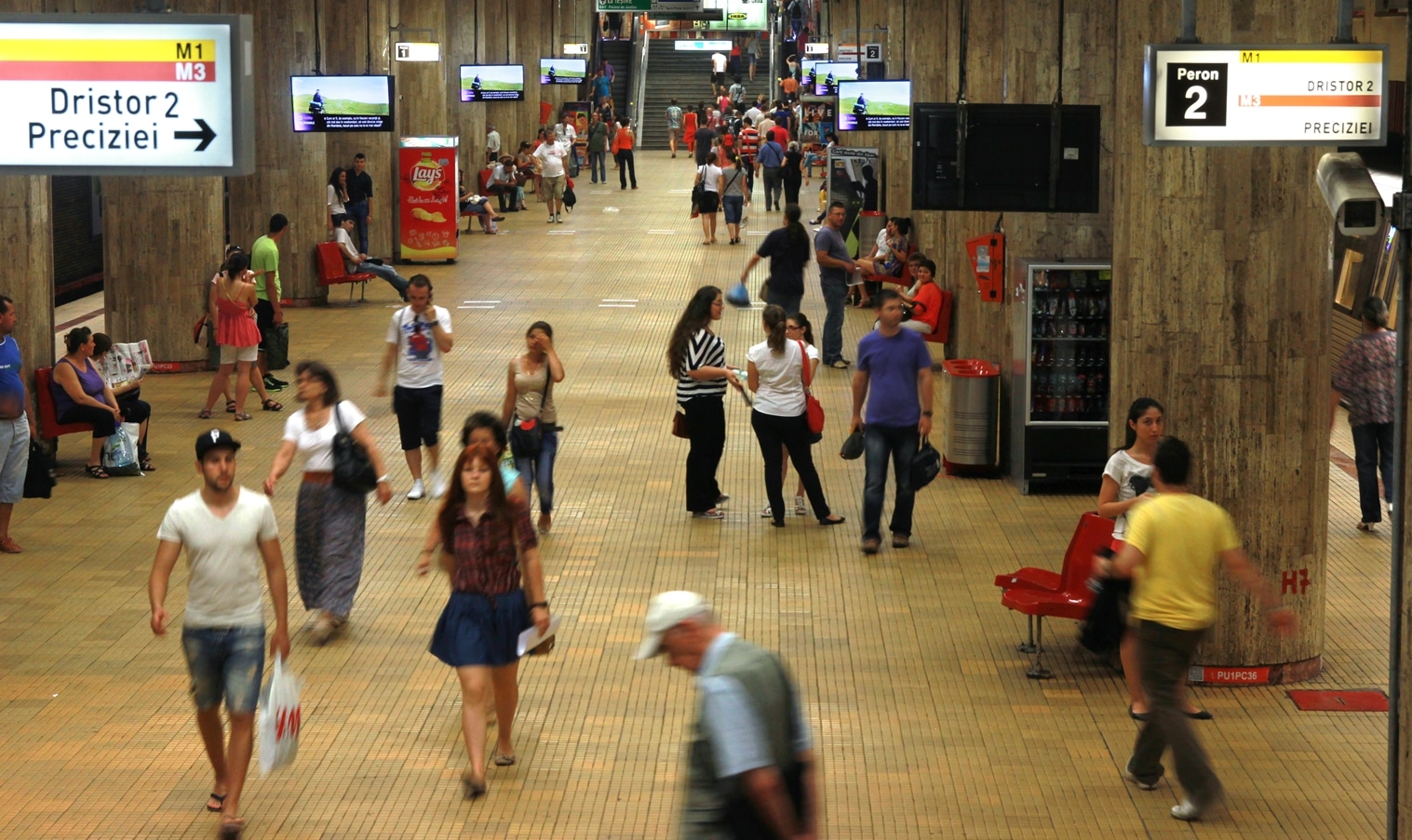 Protestele sindicaliștilor de la metrou continuă iar aceștia se vor întâlnii abia luni cu secretarul de stat de la Transporturi