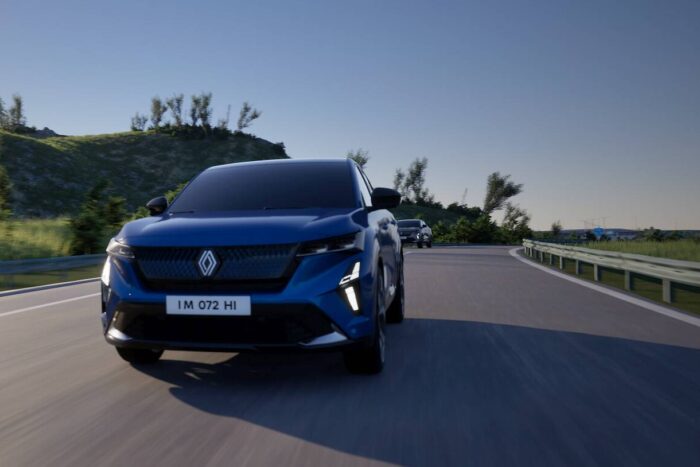 Renault Rafale E Tech 4x4 300 hp Atelier Alpine 2