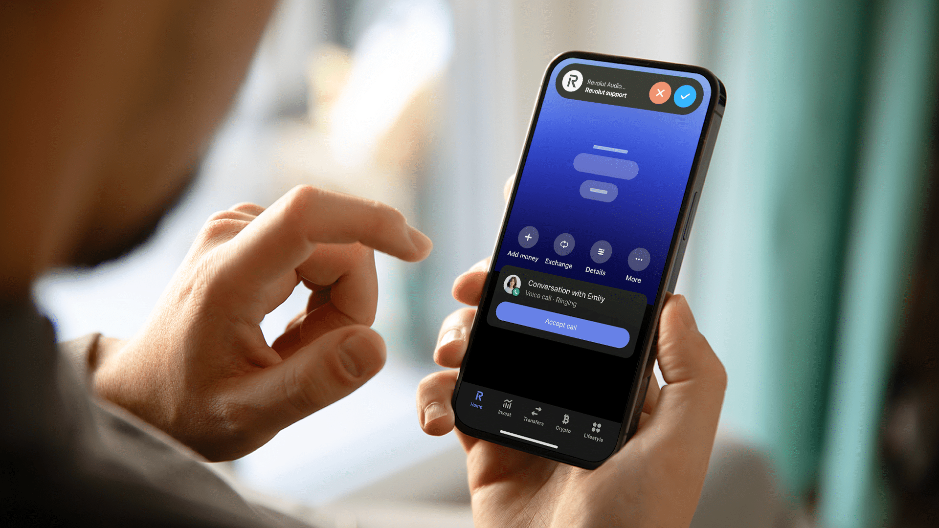 Revolut avertizează clienți că în aplicație există scam-urile de impersonare