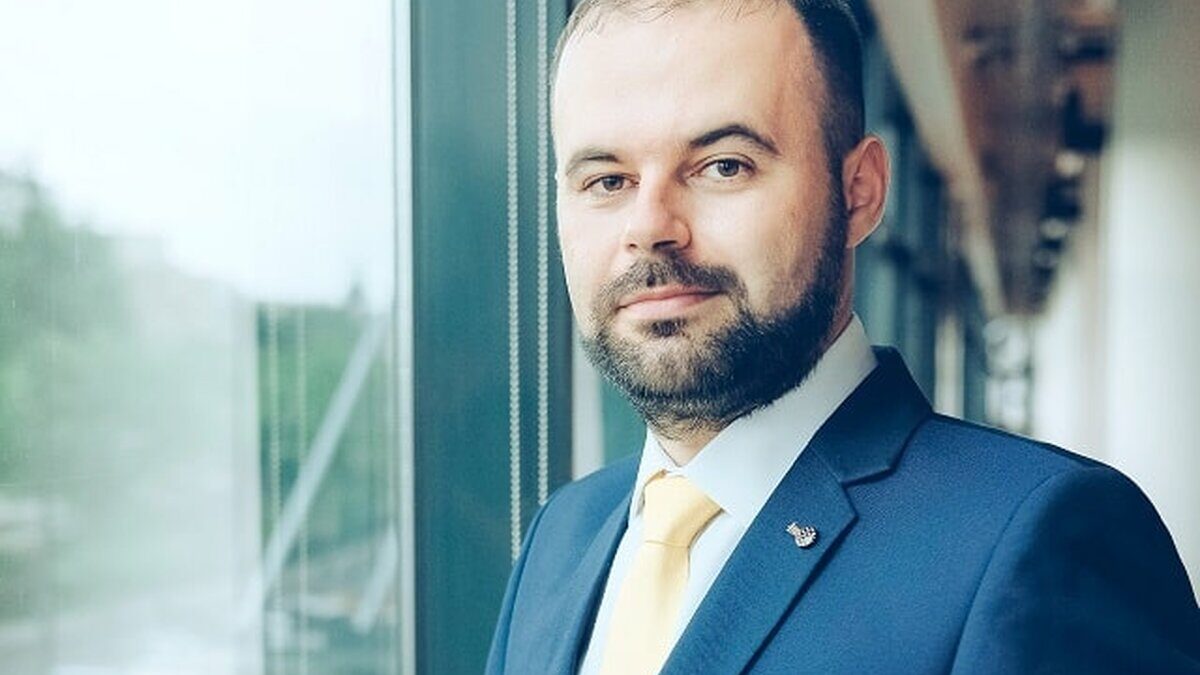 Cristian Popa (BNR): România se află într-o etapă critică a procesului de convergenţă. Riscăm să intrăm într-o perioadă de stagnare economică şi pierdere a competitivităţii cristian popa