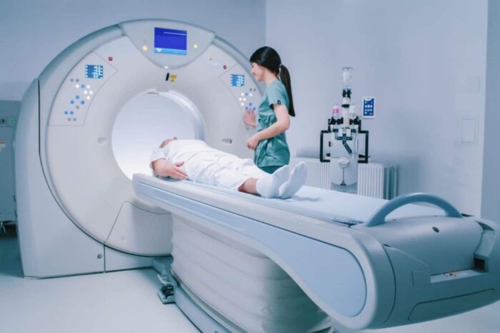 patient-getting-recommendations-from-doctor-before-mri-procedure