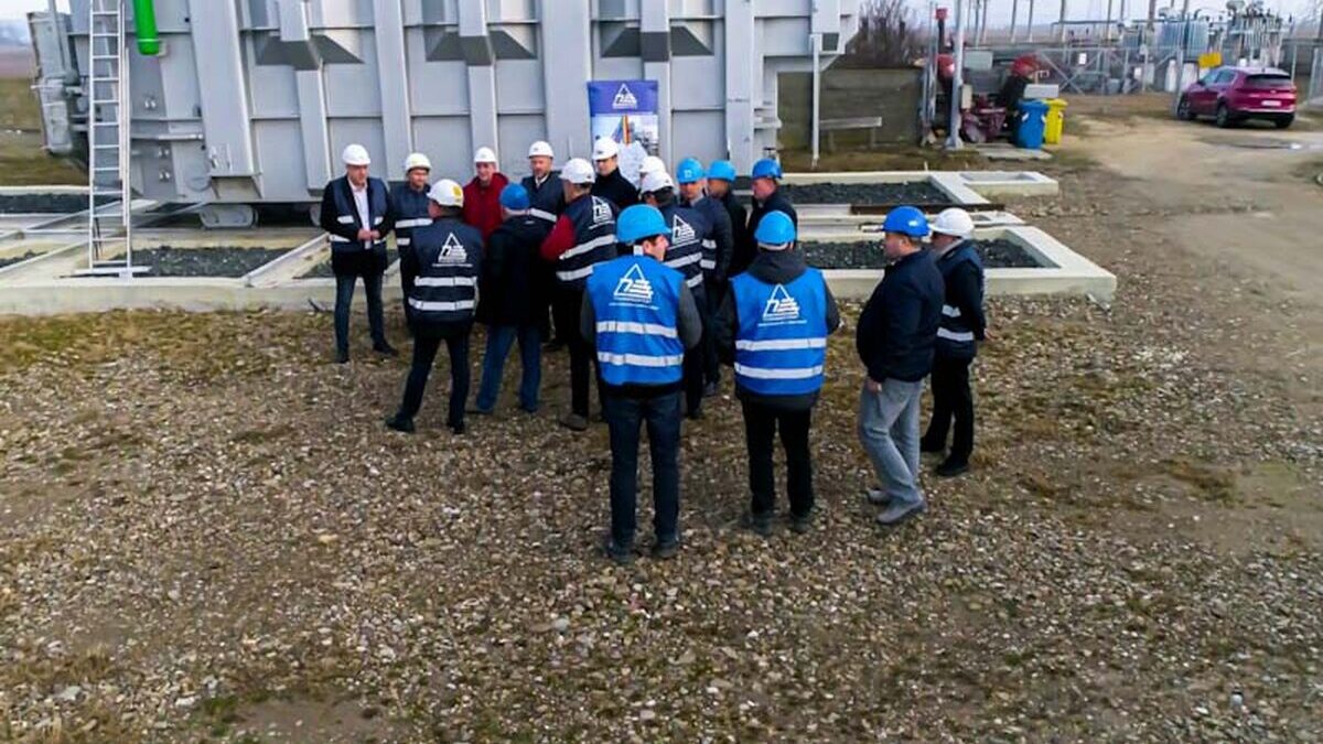 Retehnologizarea Stației Stâlpu și construirea noii stații de 400 kV intră în linie dreaptă transelectrica lucrari edited