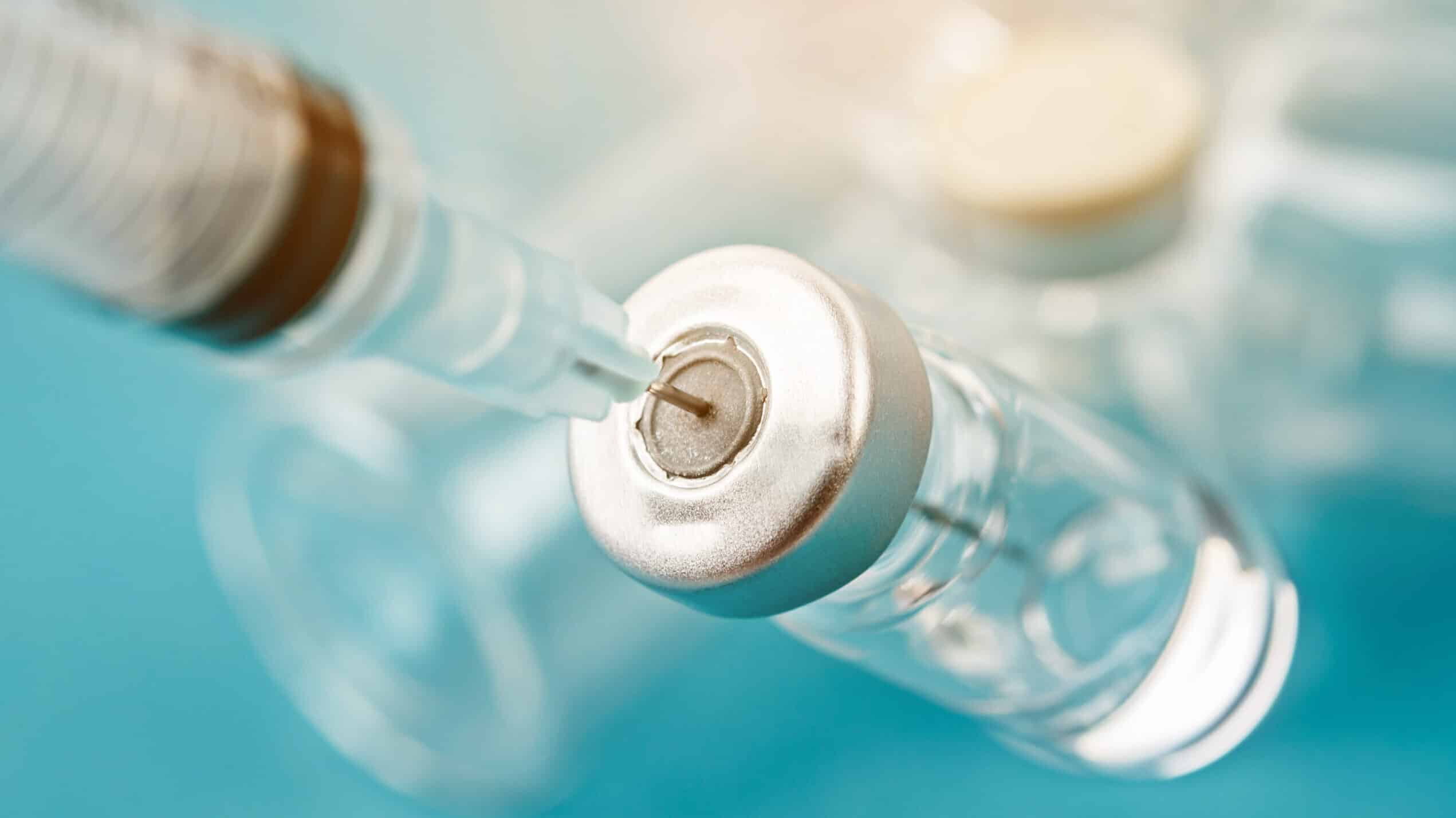 Ca efecte ale vaccinului anti-COVID, riscul de miocardită a crescut cu peste 600%