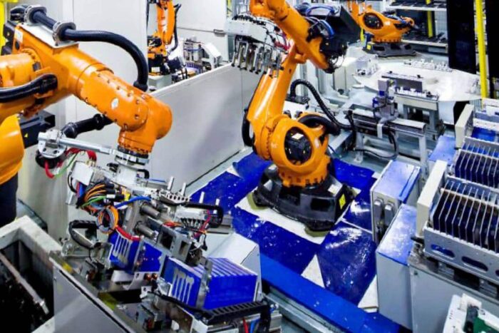 Compania Northvolt vinde una dintre puținele sale unități profitabile, care produce baterii pentru industria grea, către Scania CATL uzina baterii