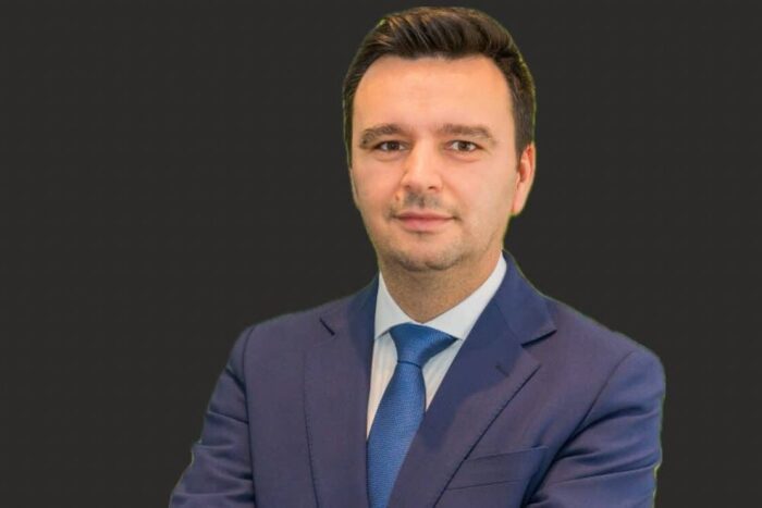 Care este raportul dintre salariul mediu şi ratele la credite ale bucureştenilor? Catalin Marin managing partner SVN Credit Financial Solutions e1740036348303