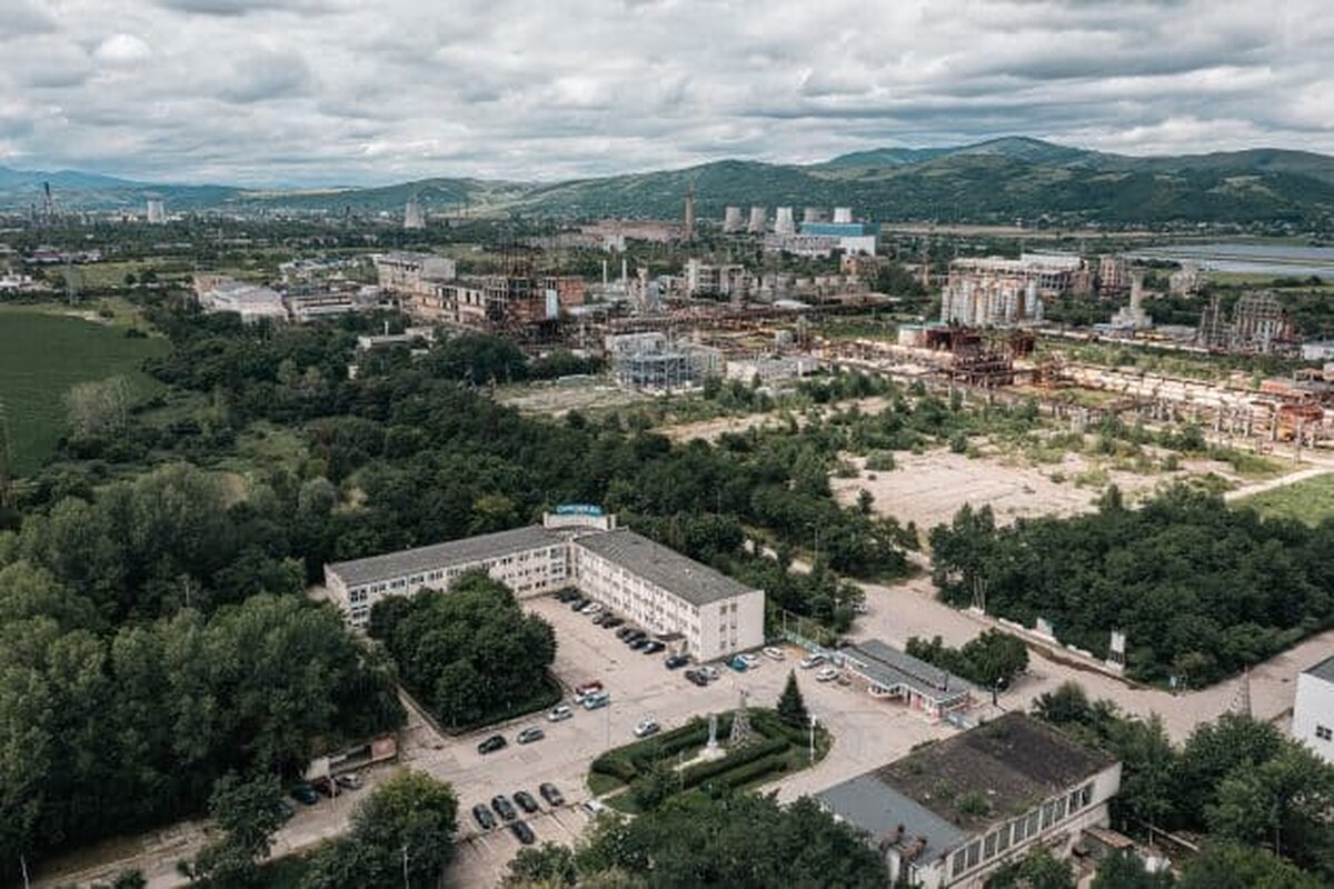 În planul de restructurare, în cadrul companiei Chimcomplex, se include concedierea a 260 de angajați din Râmnicu Vâlcea și Onești