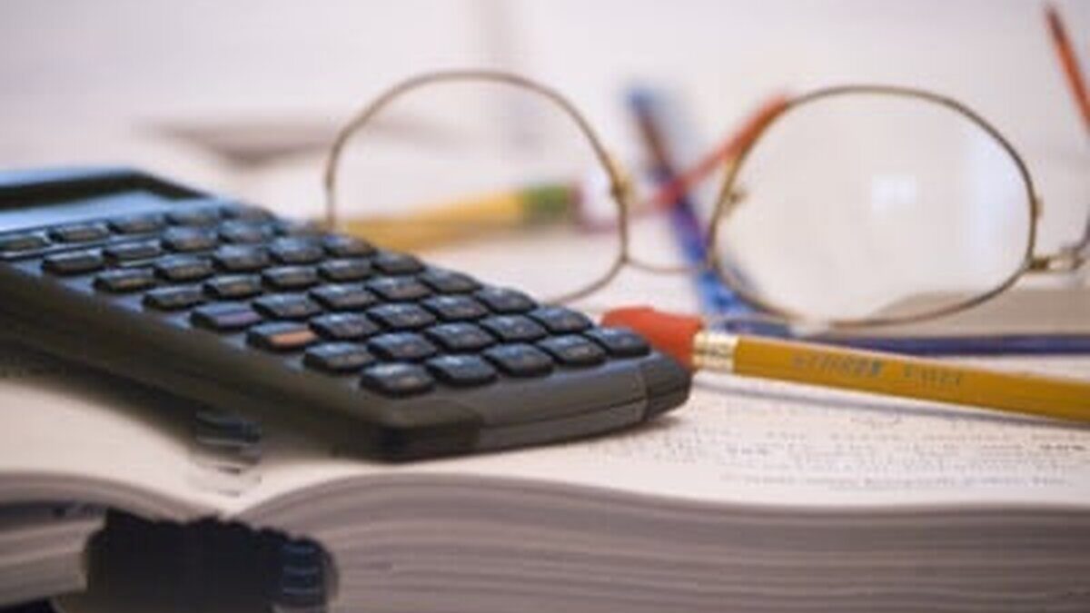 calcul-bani-taxe-567876543.jpg