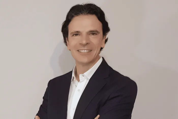 Gianmaria-Scocca-Revolut-e1738062102765.png
