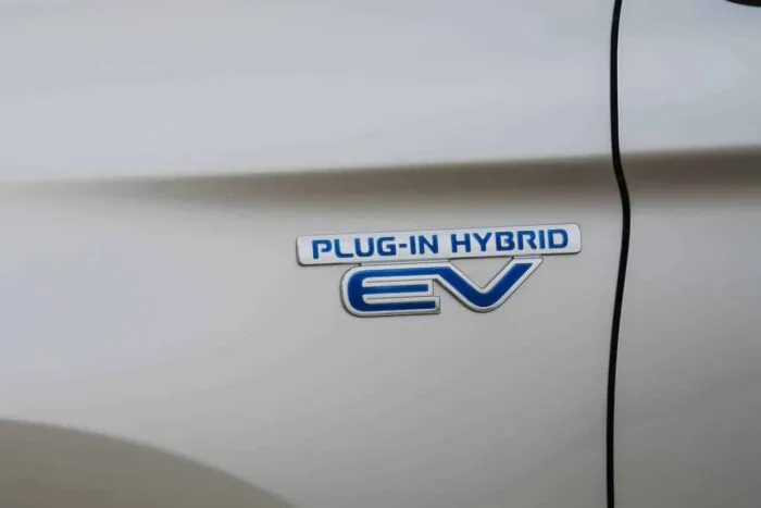 PHEV-Mitsubishi.jpg
