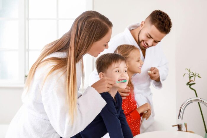 periat dinti in familie