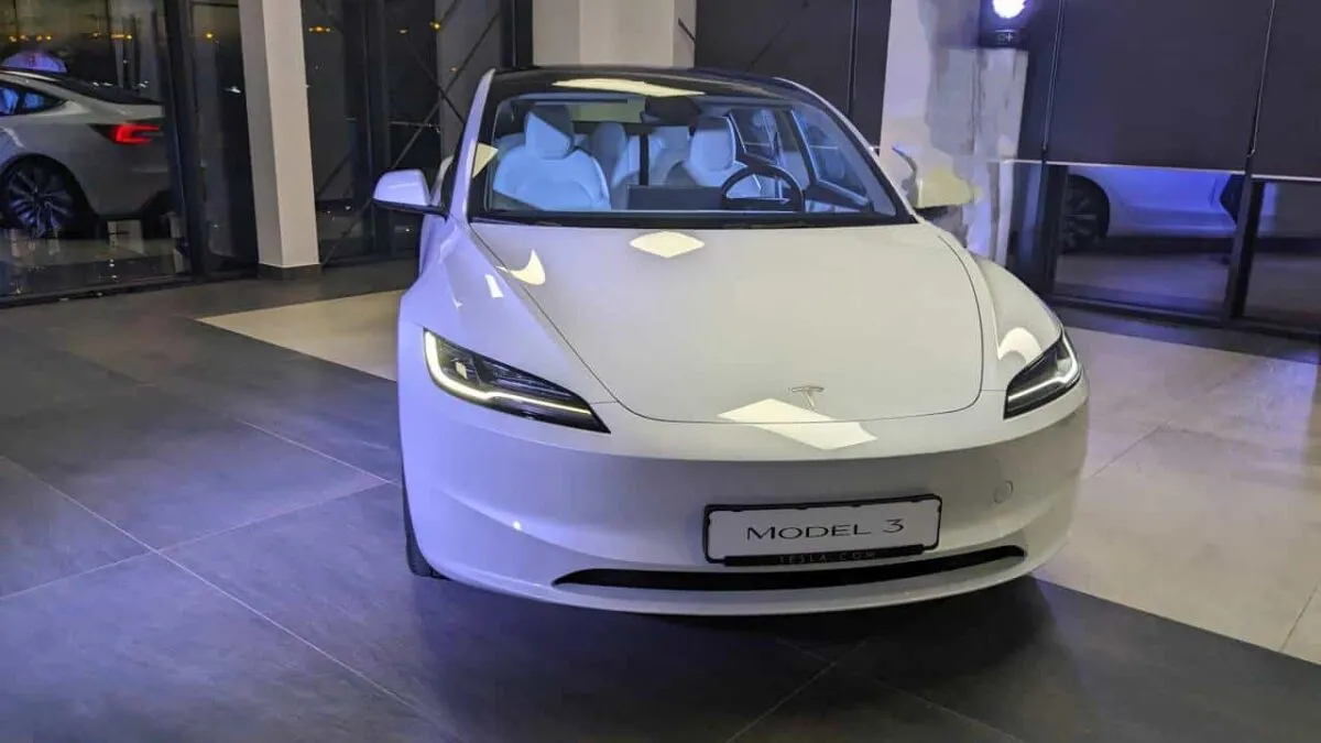 Tesla-Motors-Romania-2.jpg