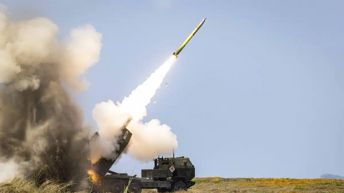 Ce ar înseamna, de fapt, oprirea ajutorului militar al SUA pentru Ucraina?