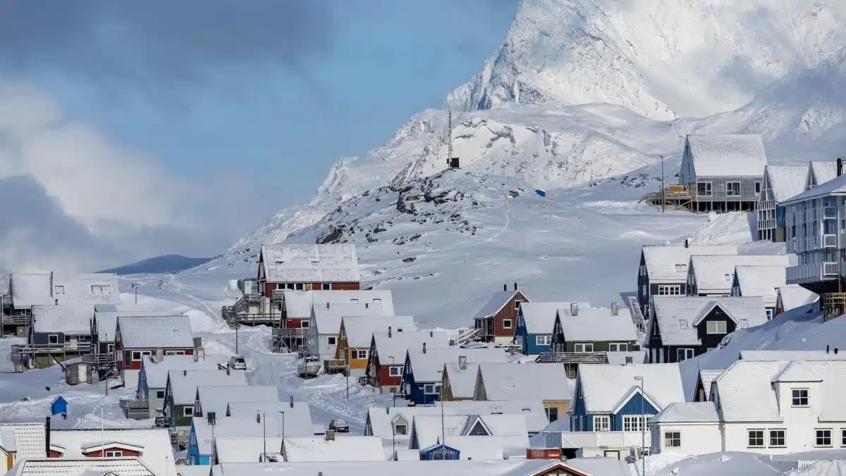 Groenlanda merge la vot, pe fondul interesului lui Trump pentru acest teritoriu, şi spune că merită să fie respectată