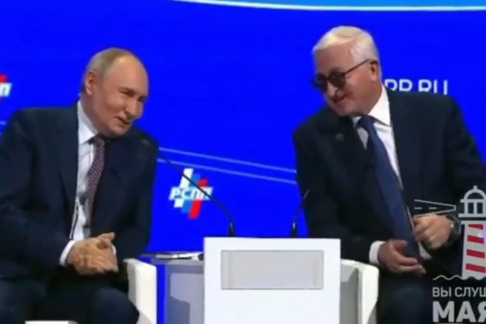 jocul de putere al lui putin a intarziat la convorbirea cu trump pentru ca era la intalnire cu oliga