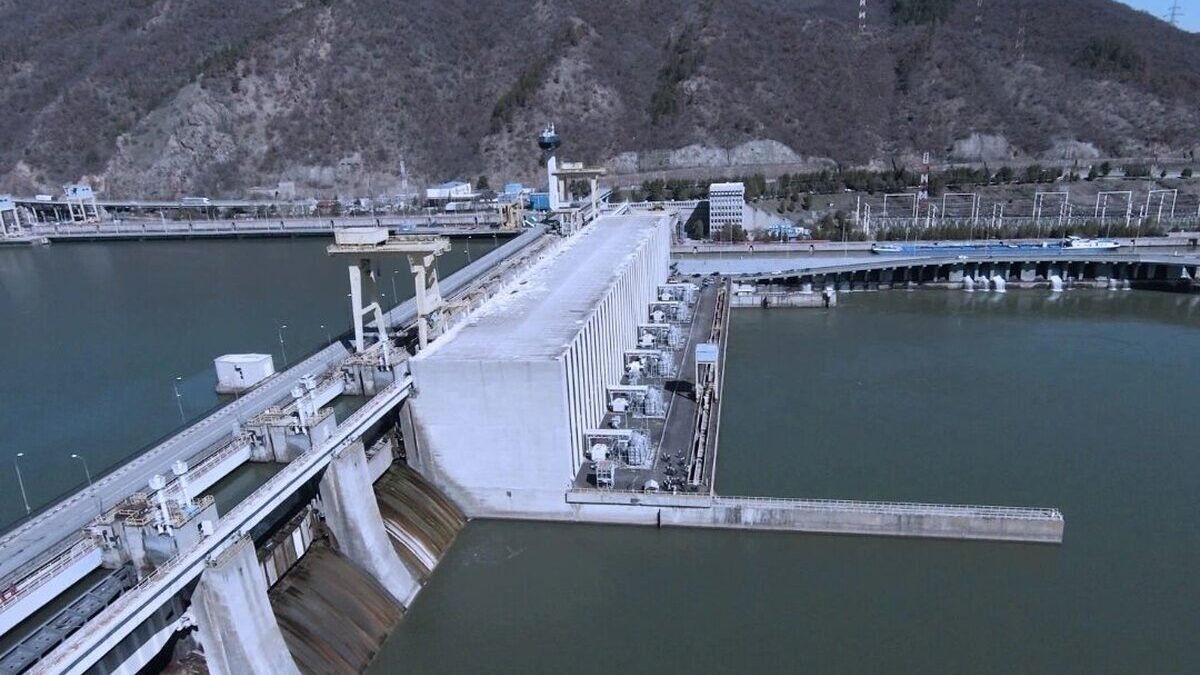 Ce cantitate şi la ce preţuri a vândut Hidroelectrica pe piață energie electrică pentru anii 2026 și 2027? portile de fier 1