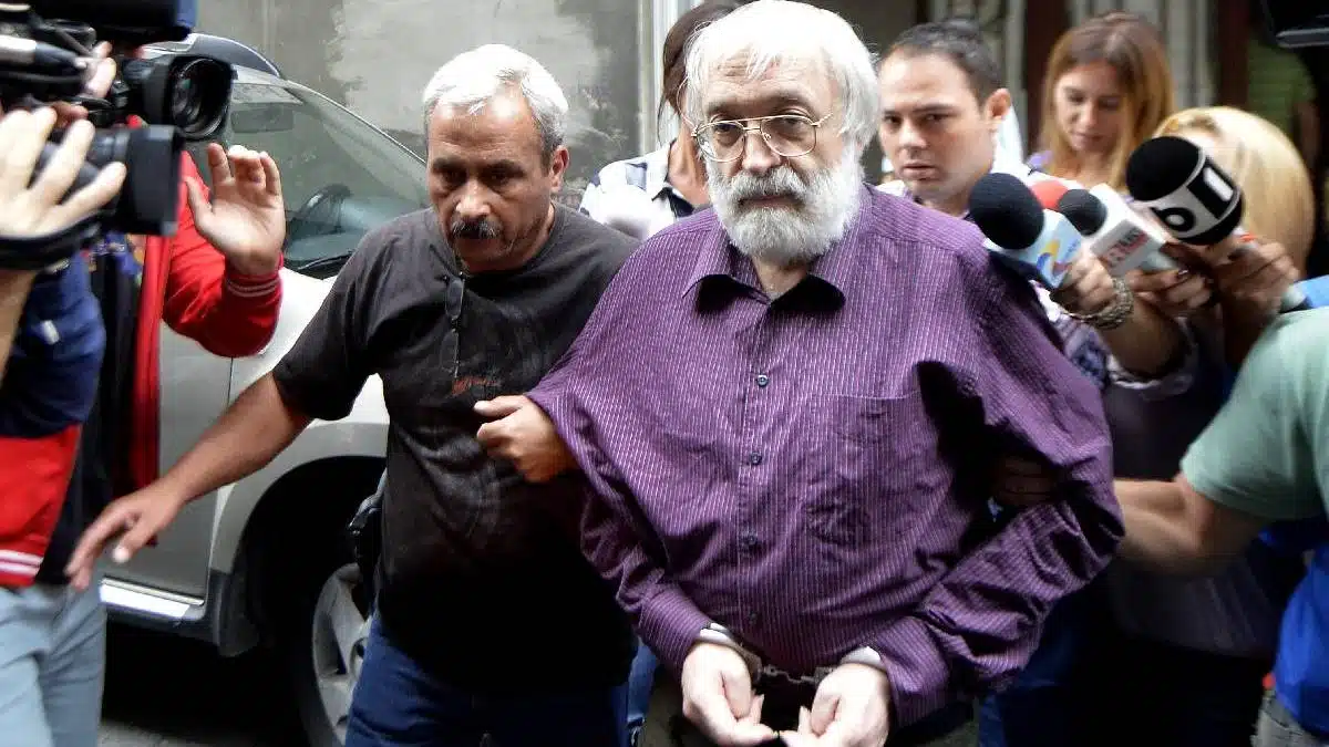 Care este povestea tulburătoare a profesoarei de engleză care a fost victima lui Gregorian Bivolaru? the guardian cazul tulburator al profesoarei de engleza care a fost victima lui gregorian bivolaru 9