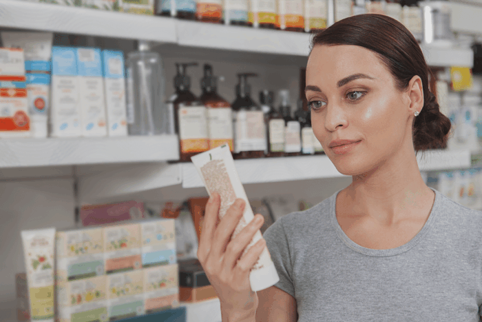 3 cosmetice comert
