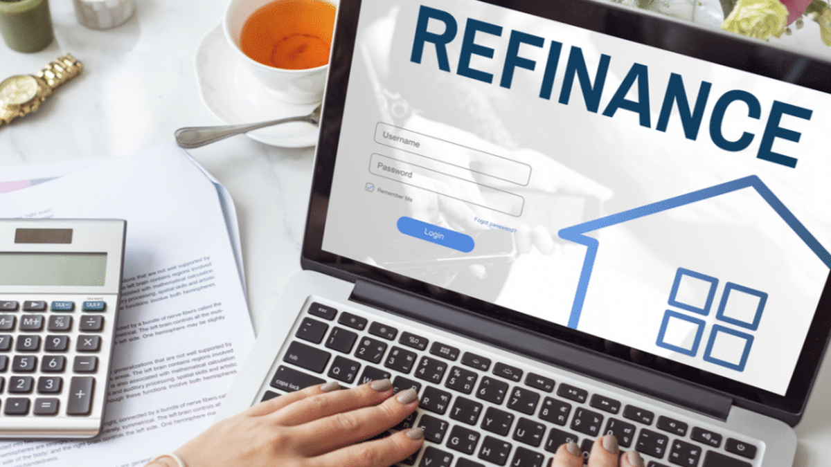 Ghid complet despre refinantarea creditului Cand si cum merita sa