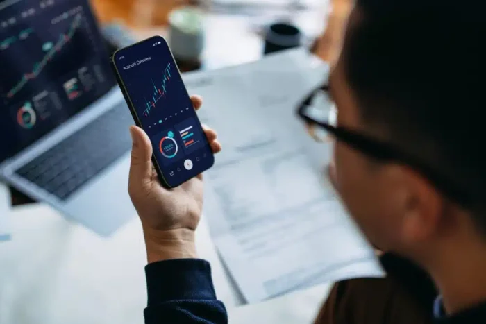 bursele europene si actiunile tehnologice au revenit pe crestere dupa 4 zile de pierderi din cauza t