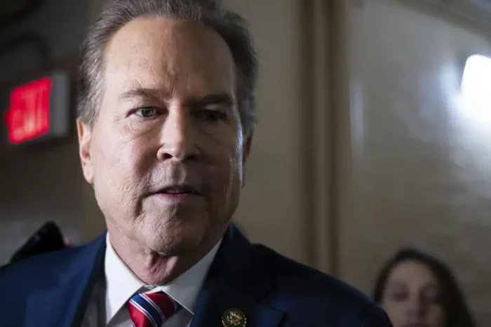 delegatia-de-oficiali-americani-condusa-de-vern-buchanan-discuta-cu-bolojan-si-ciolacu-despre-anular.webp