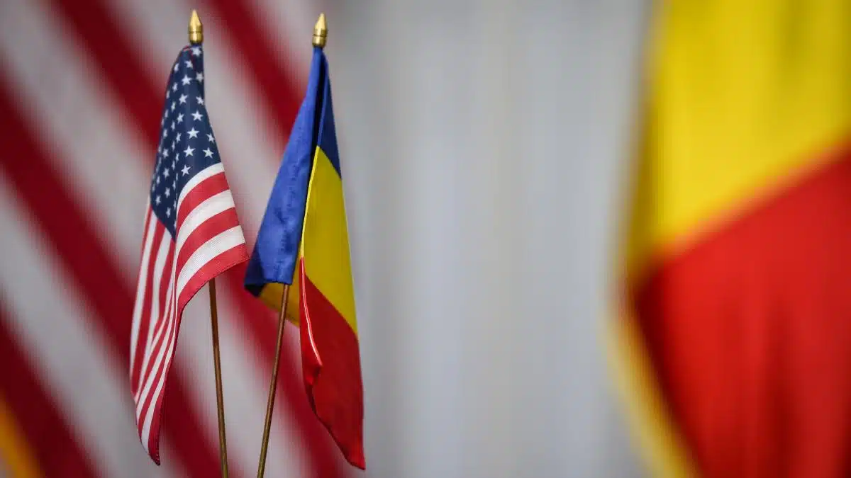 În România delegația SUA, descinde luni la București, discuții cu Bolojan și Ciolacu dar şi cu miniştrii şi parlamentarii români
