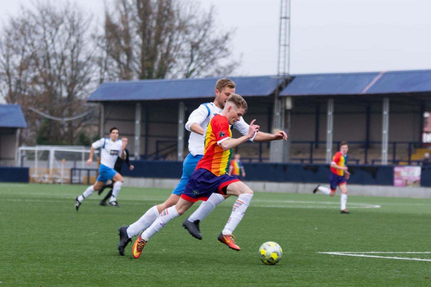 Cele mai importante piese de echipament pentru un fotbalist – de la ghete la accesorii esențiale