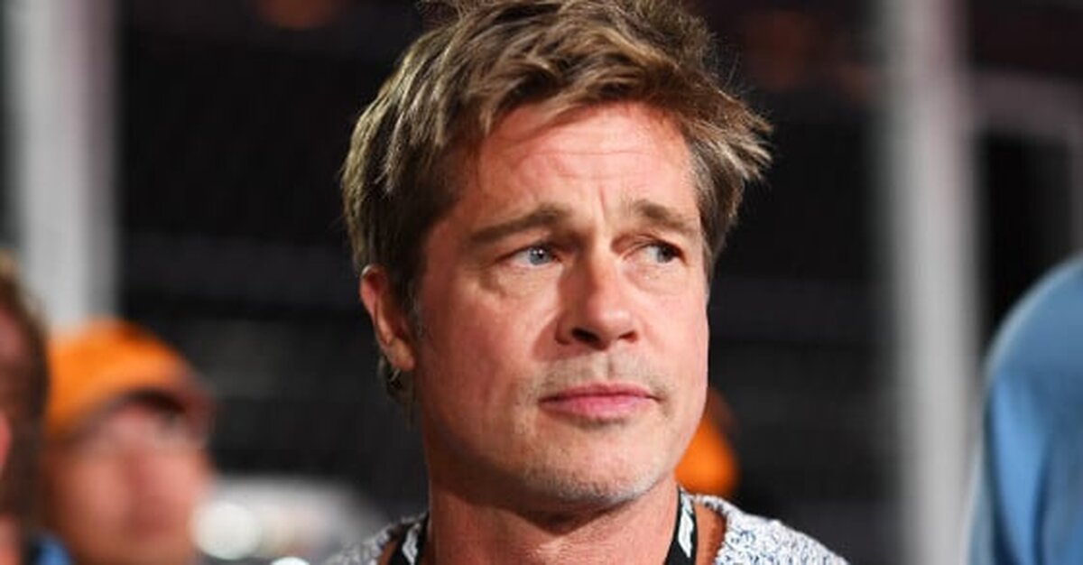 Cu o transformare totală de look, pe coperta GQ, Brad Pitt: „Viața mea personală e mereu la știri. Este așa de 30 de ani”